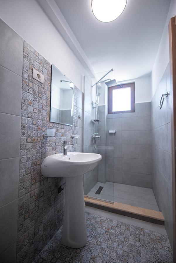 Polu-X Hotel Vama Veche Luaran gambar